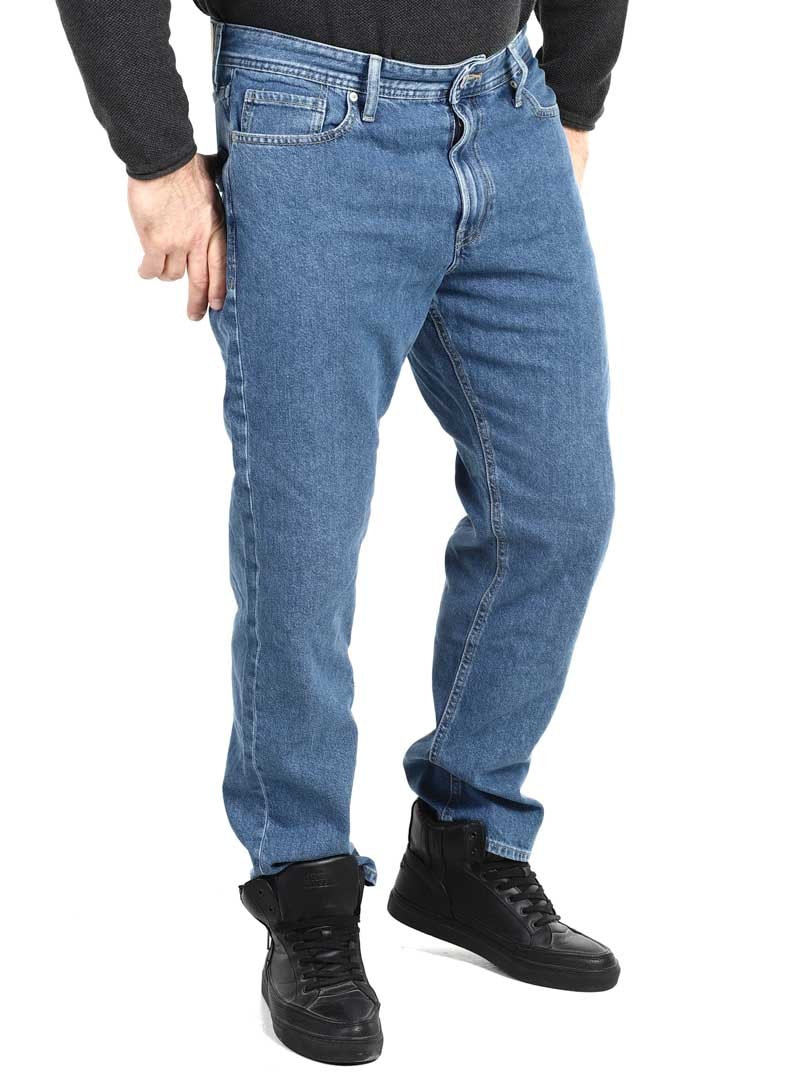 Rebel Adam Tapered Jeans_2.jpg